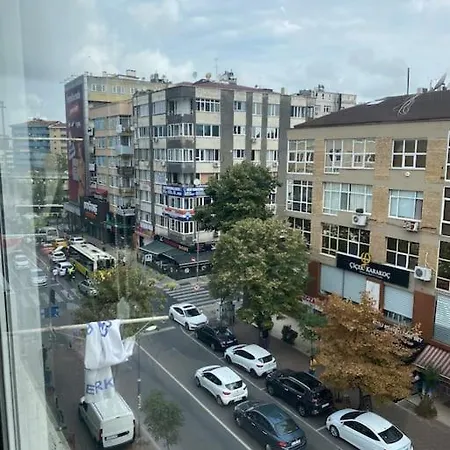 Daire Mecidiyekoy Center- Ortaklar Street İstanbul