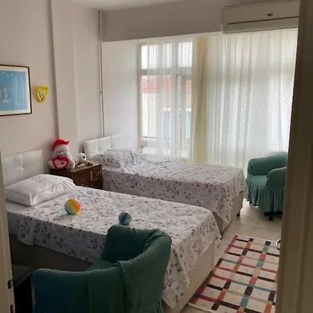 Mecidiyekoy Center- Ortaklar Street Διαμέρισμα *
